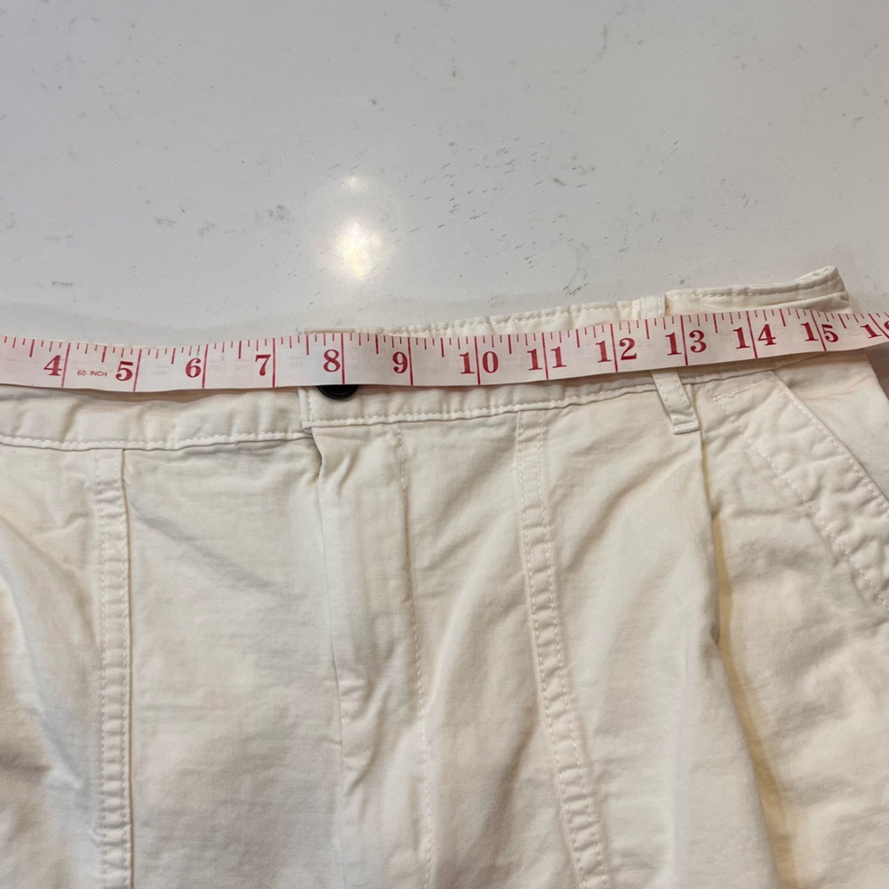 The Tourist Short by Everlane, Size 10 - Picture 11 of 11